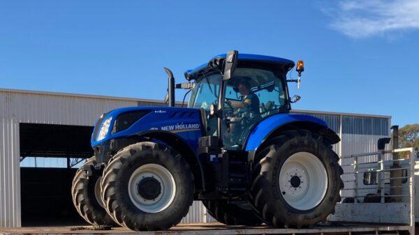 New Holland T7.225 - Image 5